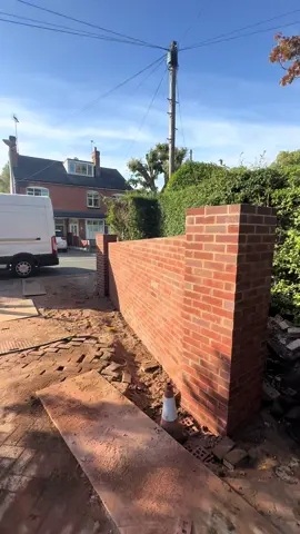 A post by @mahoneybrick on TikTok caption: Round the outside round the outside 🧱🧱  #mahoney #bricklayer #birmingham #bricklayers #bricklaying #foryou #explore #follow #construction #foryou #explore #timelapse #garden #entrance #wall 