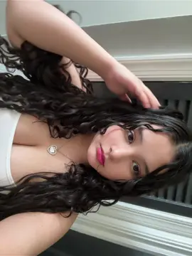 A post by @stefrp2 on TikTok caption: ✌🏻 #fyp #parati 