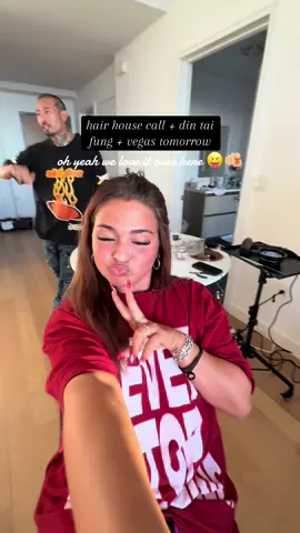 A post by @julia.whiteeee7 on TikTok caption: @MrBescene @Daniela Montelongo 