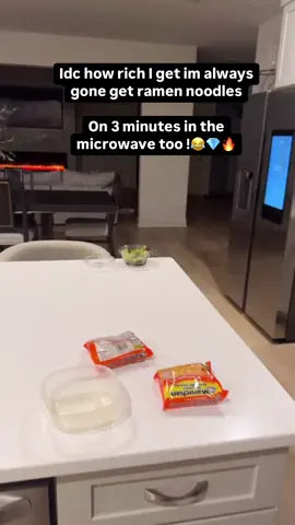 A post by @_smittythegoat_ on TikTok caption: Microwave or stove ?