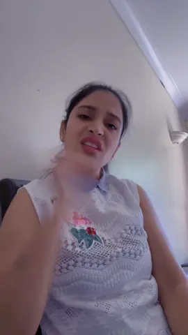A post by @hitixapatel02 on TikTok caption: @Hitixa Patel Variya #fyp #foryourpage #funnytiktok #masti #dancer #👑 #dilkibaat #jhamkudi #tiktok #london #india #gujjugirl #trendy 