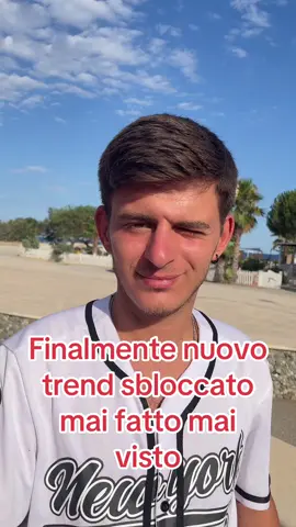 A post by @u_calabrisi1 on TikTok caption: Finalmente nuovo trend sbloccato mai fatto mai visto #videoviral #perte #trend 