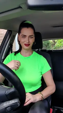 A post by @mirelin24 on TikTok