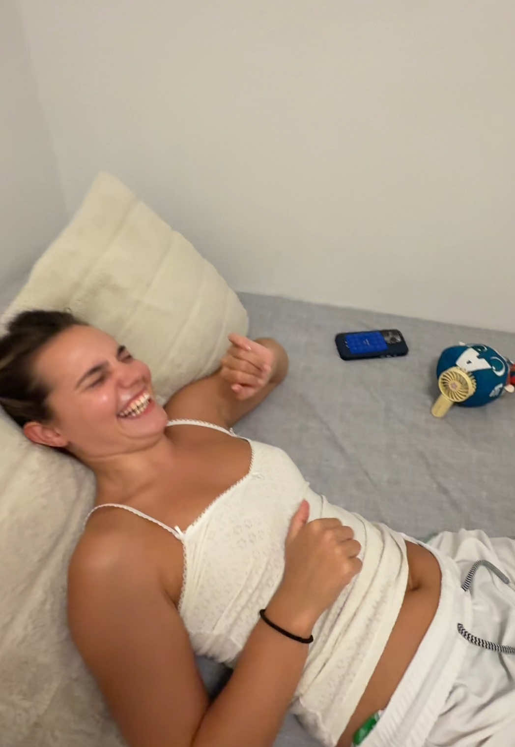 A post by @fabiana.sevillano on TikTok caption: Está la cosa mala @Paula Sevillano 
