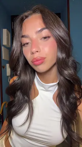 A post by @nonsonocelestedm on TikTok caption: video caotico ma outfit carino ciao 