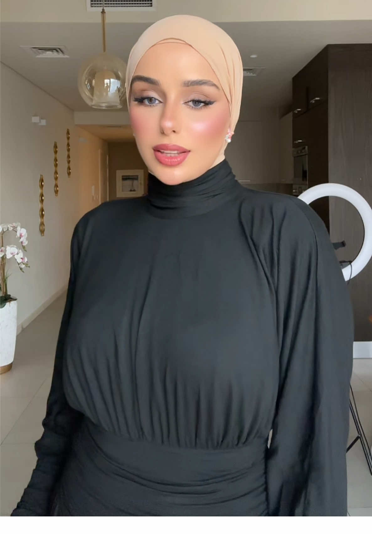 A post by @rahmalaribi_ on TikTok caption: من وين شفت الفيديو ؟؟ #rahmalaribi #اكسبلور 