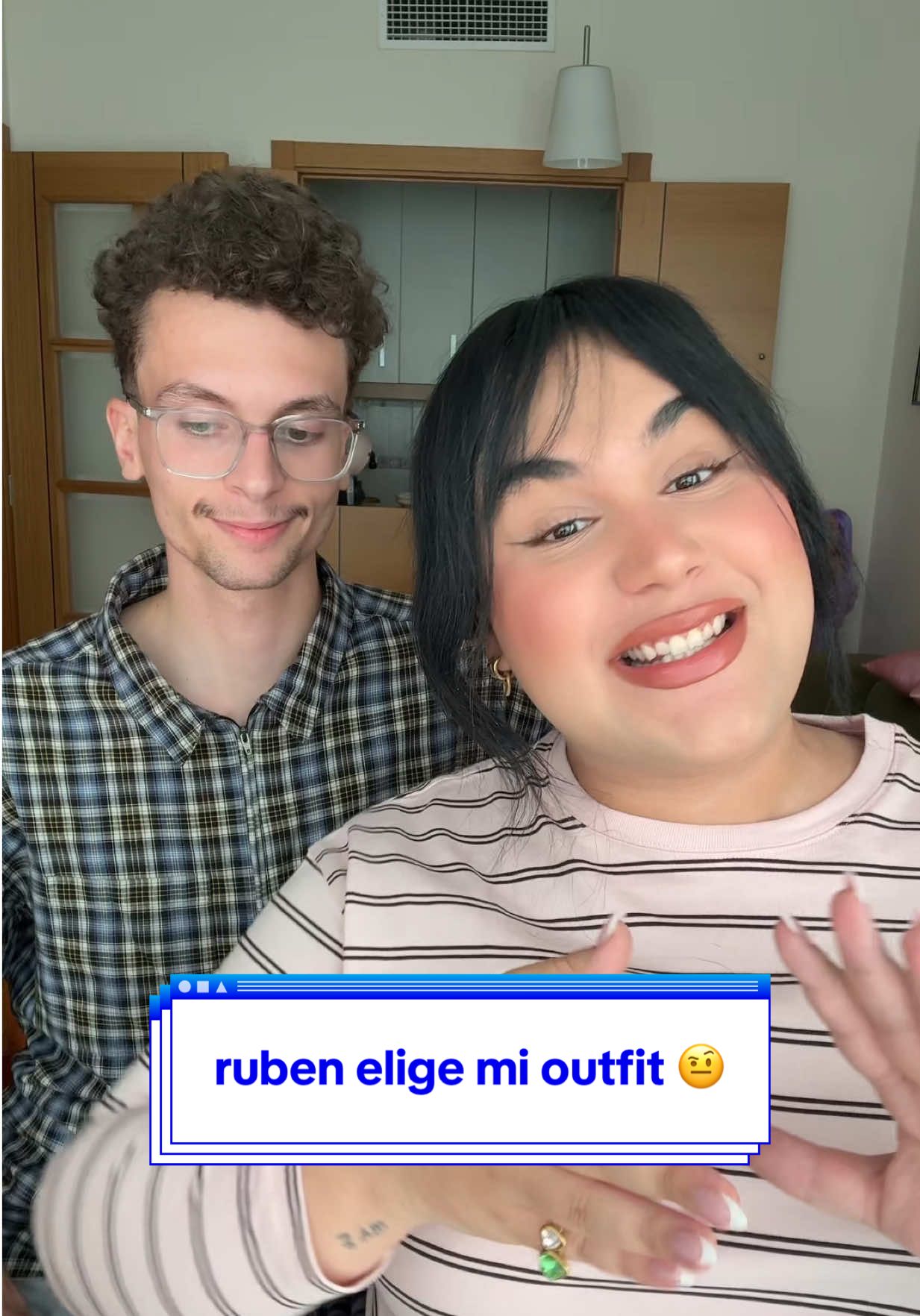 A post by @lizziemcwhore on TikTok caption: pubIi ruben elige que llevo para ver a olivia… aunque todo es de @Zalando so you know it’s gonna be good!!!