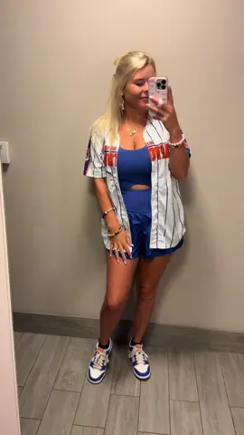 A post by @emily_durrance on TikTok caption: GRWM for our last day in TN for regionals! #grwm #thedurrancefamily #thedurrances #baseballmom #gamedayoutfit #OOTD #grwmroutine 