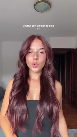 A post by @luciacorreaaa4 on TikTok caption: Increíble 