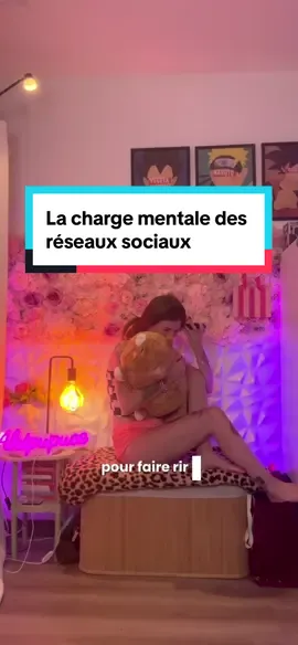 A post by @akipupuce on TikTok caption: Penser à tout, tout le temps… c’est ça, la charge mentale. La tête pleine, le cœur vide… bienvenue dans la charge mentale. Invisible mais lourde à porter : la charge mentale. Sourire dehors, tempête dedans : charge mentale activée. Trop de choses à penser, pas assez d’espace pour souffler. #pourtoii #fyp #reseauxsociaux #chargementale #veritymetiktok 