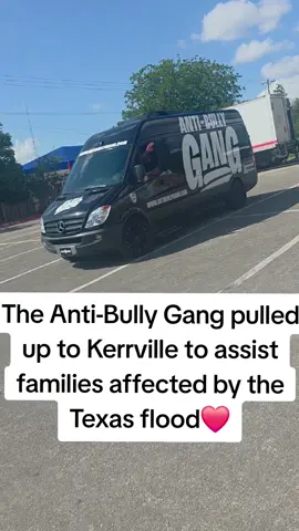 A post by @kingkylelee210 on TikTok caption: 💔🙏🏽 #texasflood #antibullygang #america 