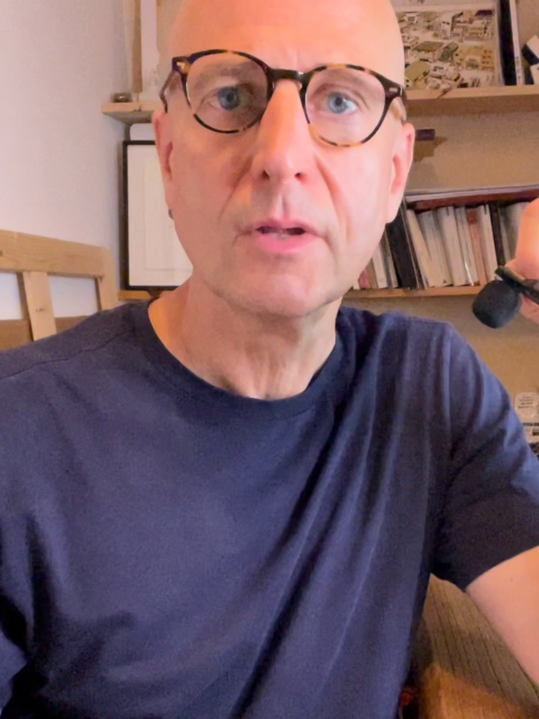 A post by @benji_raconte on TikTok caption: Les députés contre la colonisation #histoire #colonisation