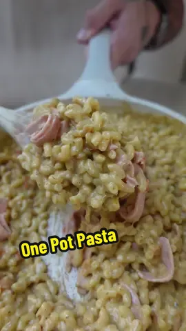 A post by @seizemay on TikTok caption: One pot pasta ! 🍝🤤 #onepotpasta #recettepates #pates #recettefacile