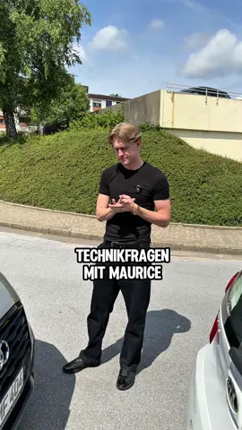 A post by @mustafahrlehrer on TikTok caption: Technikfragen mit @Maurice 😜 beim nächsten Mal schwerere Fragen? 🌝 #fahrlehrer #fahrschüler #maurice #fahrstunde #fahrschule #führerschein #mustafahrlehrer #technikfragen 
