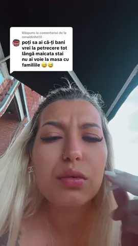 A post by @r00xanna on TikTok caption: Ca răspuns pentru @ronaldinho10 baaaaa mai spart ești bun 
