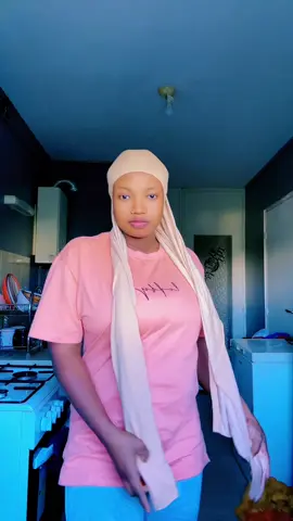 A post by @damesylla863 on TikTok caption: #pourtoiiiiiiiiiiiiiiiii #viral_video #CapCut 