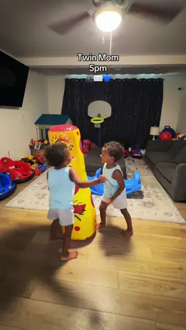 A post by @katlynknaffle on TikTok caption: Thanks To Everyone Who Caught Us On Live I Appreciate Each & Everyone Of U💕 #firsttimemom #momlife #mommotivation 