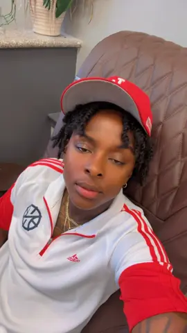 A post by @iamdwoodsx on TikTok caption: ❤️