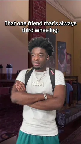 A post by @chefpierce on TikTok caption: Man, this is why I could never. If I had two friends that dated, then hopefully we mostly hanging out in group settings, ’cause I know mfs not gon be able to resist themselves. They gon start kissing and I’ma have to turn my head and hit the damn mannequin challenge. #fyp 