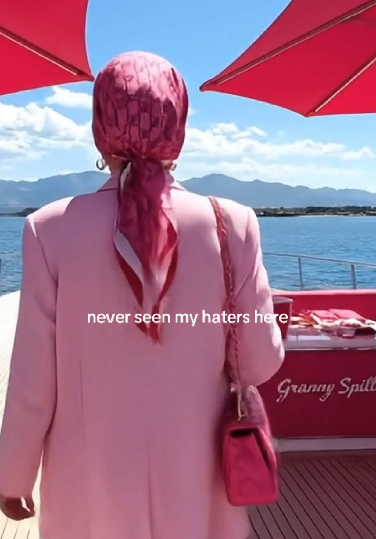 A post by @grannyspills on TikTok caption: And that’s facts 💅 #grannyspills 