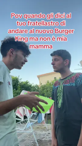 A post by @u_calabrisi1 on TikTok caption: Pov quando gli dici al tuo fratellastro di andare al nuovo Burger King ma non è mia mamma #videoviral #perte #skibidipoppy 