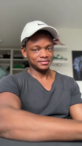 A post by @bogoku on TikTok caption: Die Lösung für 90% aller Probleme ? Spoiler : es ist kein Studium. Was ist eurer Meinung nach die wahre Lösung für 90% der Weltprobleme ?  #bogoku 