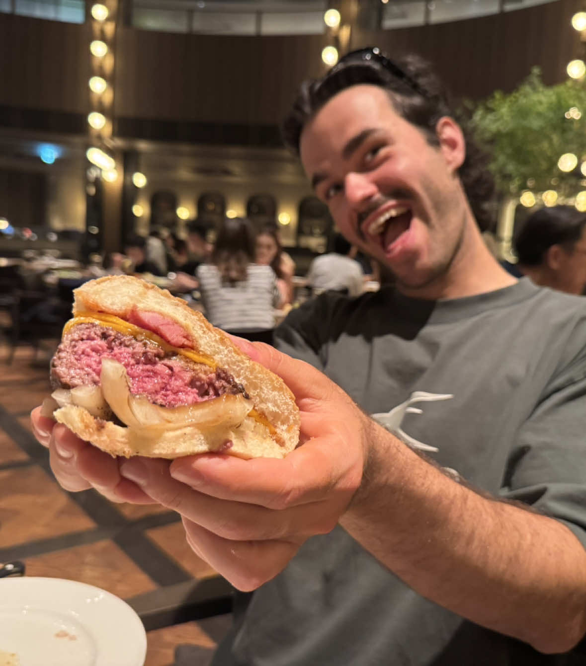 A post by @peldanyos on TikTok caption: MI PEOR Experiencia en un Restaurante de Japón