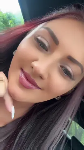 A post by @andreea.valentinaa93 on TikTok caption: #foryou 