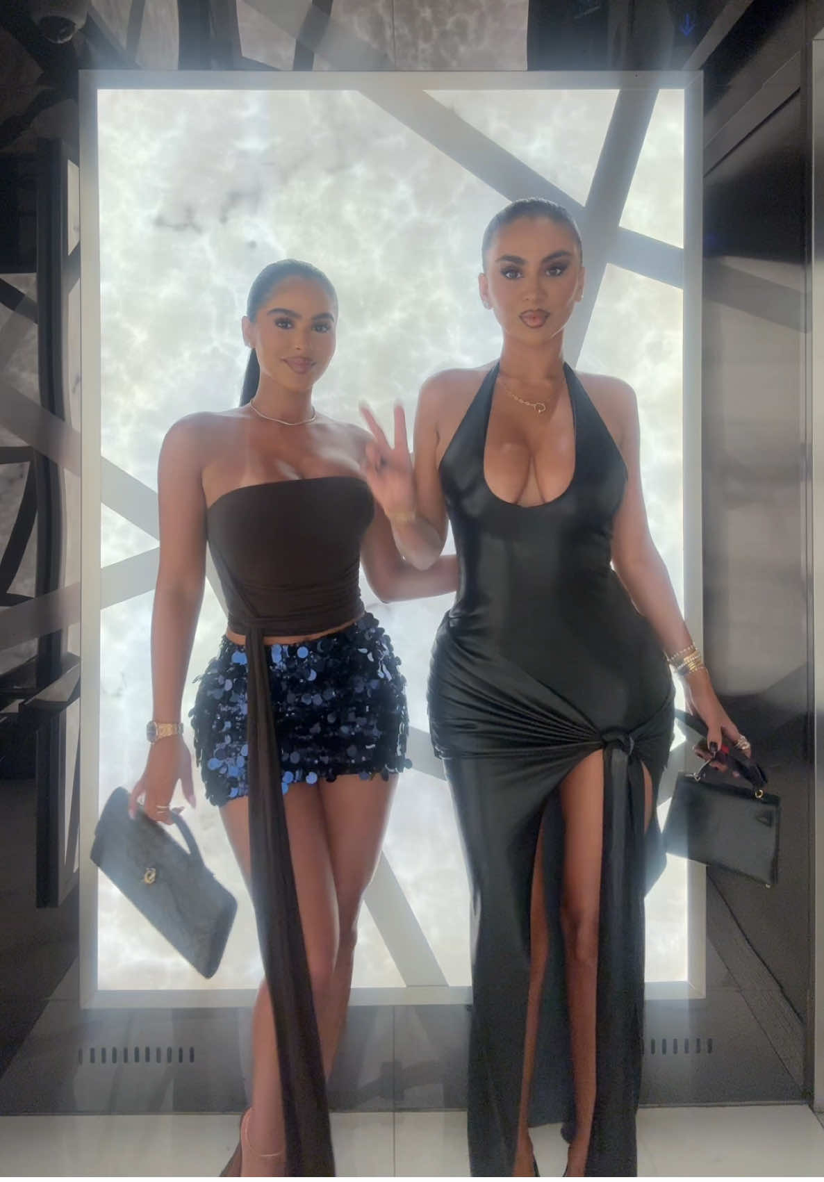 A post by @amayaliacolon on TikTok caption: 🫶🏽🫶🏽 #fyp 