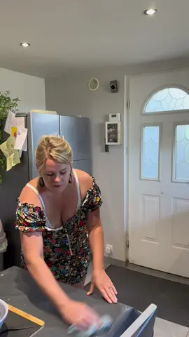 A post by @jeremlaura_ on TikTok caption: Petit portions bien mérité !!🤣🤣