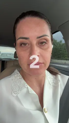 A post by @ginecologacalcagni on TikTok caption: Però! #trend #filtro #ginecologacalcagni #magari 