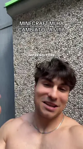 A post by @uncledannylifts on TikTok caption: Che dite apriamo un server minecraft 🗣️