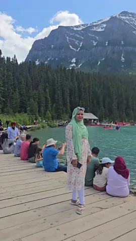 A post by @wahidastinyworld on TikTok caption: #foryourpage #fypシ #foryoupage❤️❤️ #foryoupageofficiall #fyppppppppppppppppppppppp #foryoupage #vacationmode😀 #canada #banff #foryou #trendingvideo 