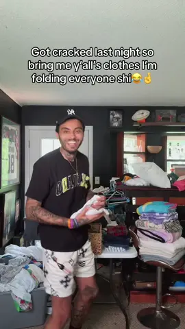 A post by @itsromebaby on TikTok caption: I got you wifey🤣🤞🏾I’m GOING LIVE TONIGHT AT 9:30pm est yall come pull up for my first battle:)💯
