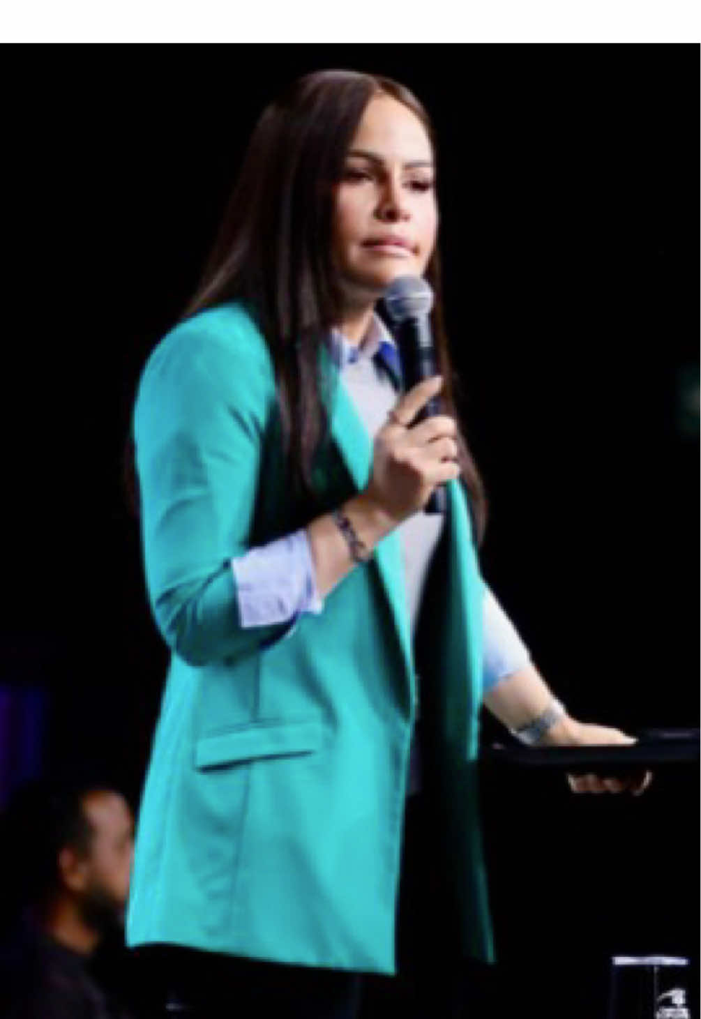 A post by @yeseniathenoficial on TikTok caption: TEN PRESENTE ESTO 📌 #yeseniathen #dios #parati #tiktok #palabra 