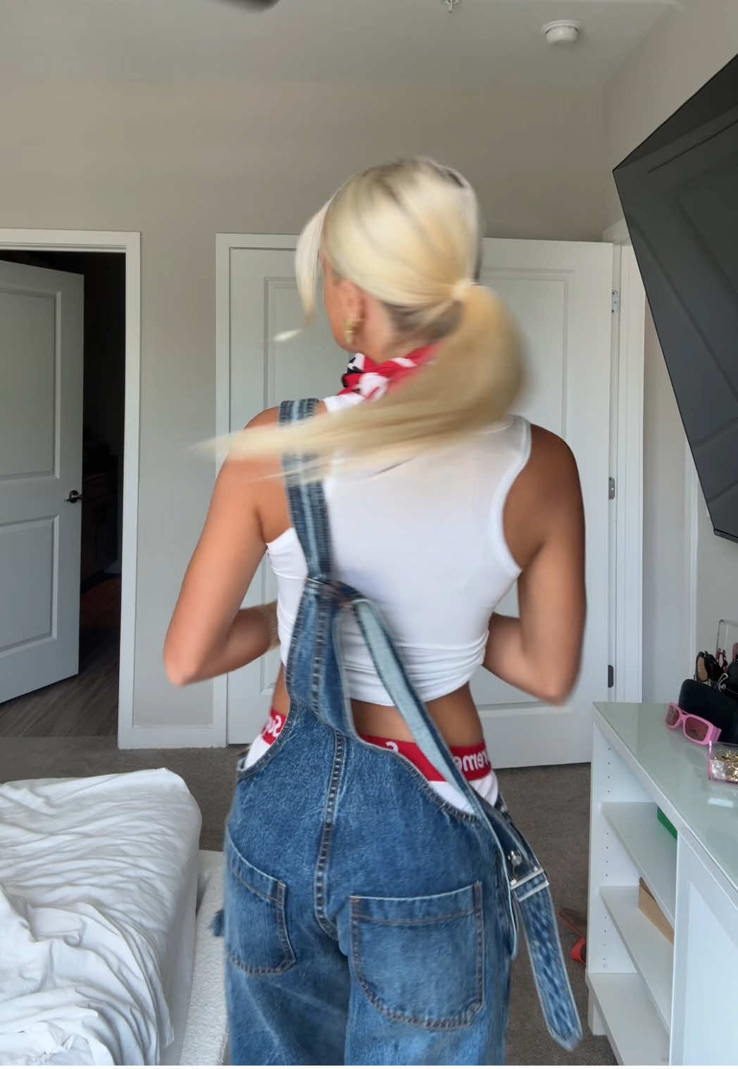 A post by @gertienazaroff on TikTok caption: @amika 