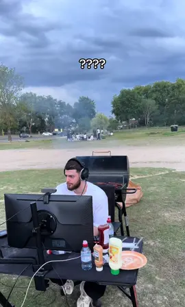 A post by @byilhann on TikTok caption: Twitch: byilhann #byilhan 