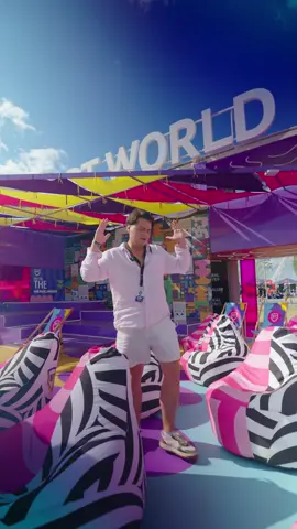 A post by @selly on TikTok caption: Prietenii mei de la @Banca Transilvania au una dintre cele mai tari activări din festival! Ne sunt alături la fiecare ediție de @Beach, Please! Festival și le mulțumesc mult pentru susținere!❤️🔥 #ad