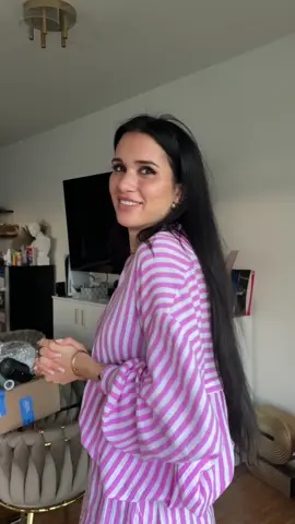 A post by @nessiontour on TikTok caption: 🥹 lnsta: Nessiontour