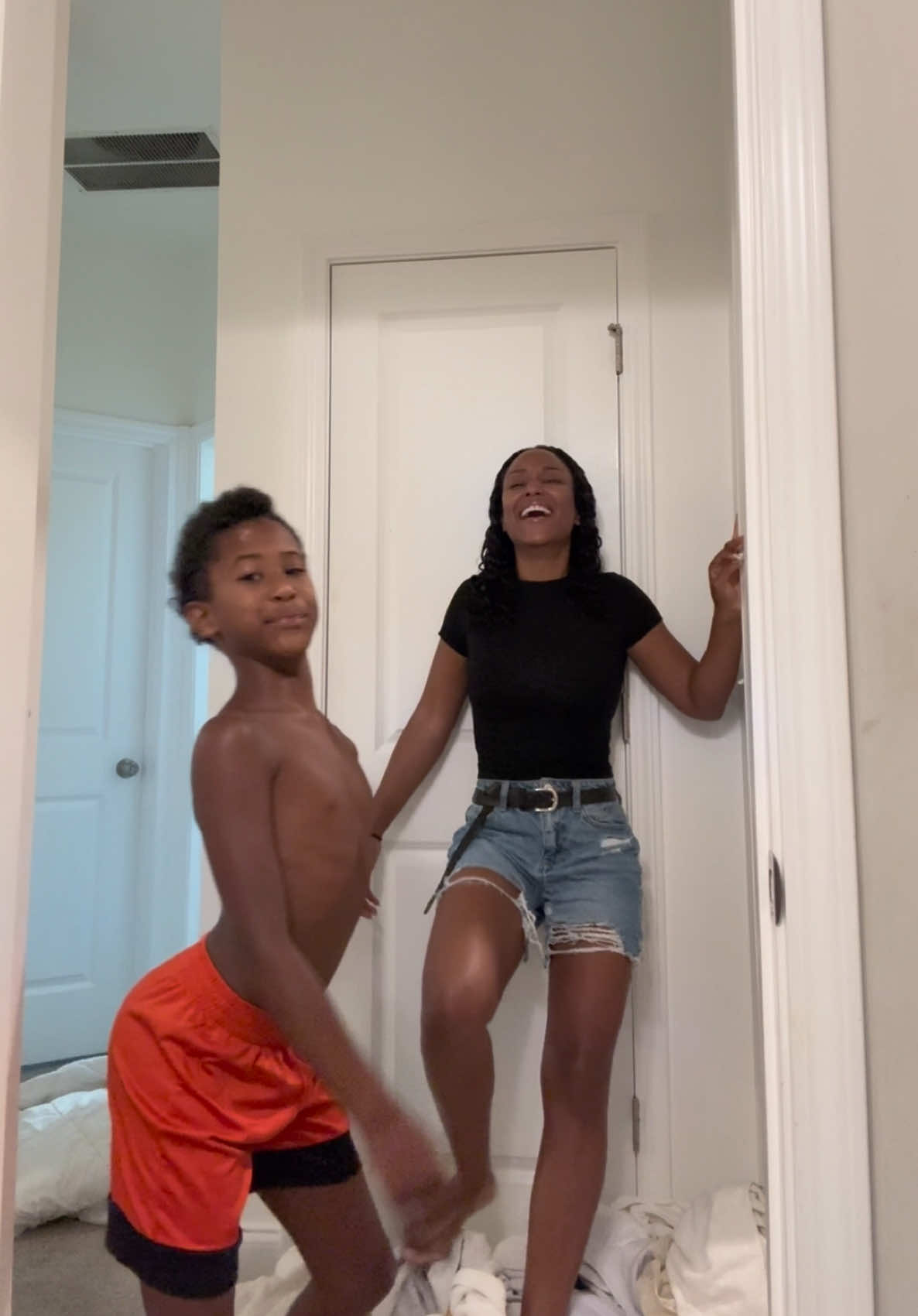 A post by @latoyabruh on TikTok caption: Yooo I’m screaming omg noooo he did not just say that to me 😂😂😂 #fyp #fypシ 