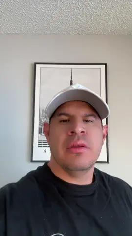 A post by @edgar3104 on TikTok caption: #greenscreen si quieren saber que numeros quedan manden mensaje a ese numero 🥳🥳 #comotoyperro 