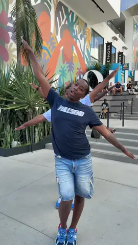 A post by @markellwashington1 on TikTok caption: The link up they were didn’t know we needed @vvs.bry @wardrobewinter @Toyy 