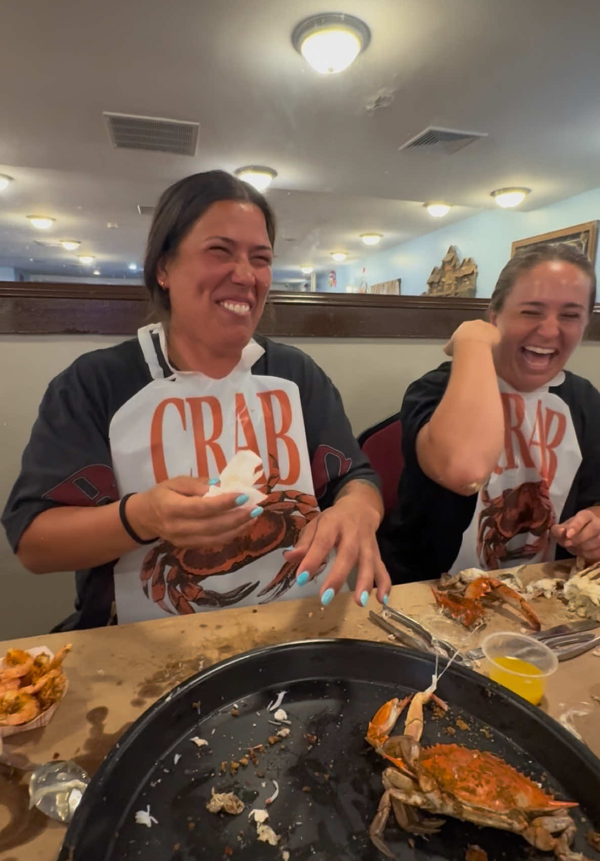 A post by @ilonamaher on TikTok caption: Those crabs get a proper adjustment