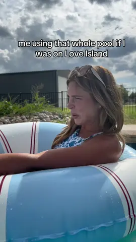 A post by @madison.humphreyy on TikTok caption: Did not see them swim ONCE… Ib: @haleyybaylee #fyp #comedy #couplescomedy #skit 