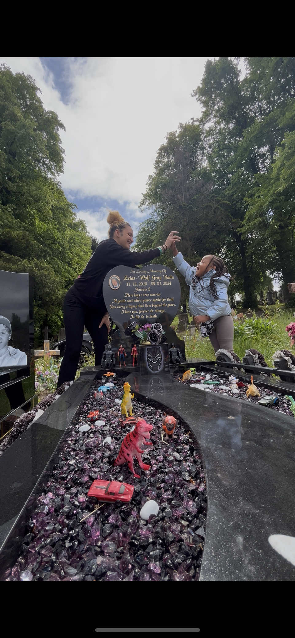 A post by @elevenahmosee on TikTok caption: And just like that life changed ❤️‍🩹#zeiaswolf #childloss #grief #lifeafterloss #HealingJourney #unconditionallove #childhoodcancer #dipg 