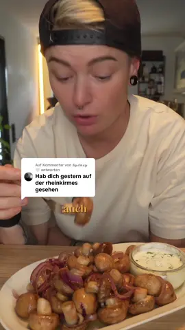 A post by @nicolnic on TikTok caption: Antwort auf @𝓢𝔂𝓭𝓷𝓮𝔂🤍  Anzeige/eigene Gewürze 🌱❤️   🎡🎠Champions wie von der Kirmes 😍 Zutaten: 📋 700g Champions 2-3 zwiebeln Ca 40g butter Gewürze:  Steaksalz von @genussmanufaktur.trier  & Geschmax Tsumami 🤌🏻🤩 1/2 zitrone Dip 200g saure Sahne 1-2El milch 2 zehen knobi ZitronenSaft Petersilie  #schnelleküche #einfacherezepte #Champions #Kirmes #rheinkirmes #rezept #foodtrend 