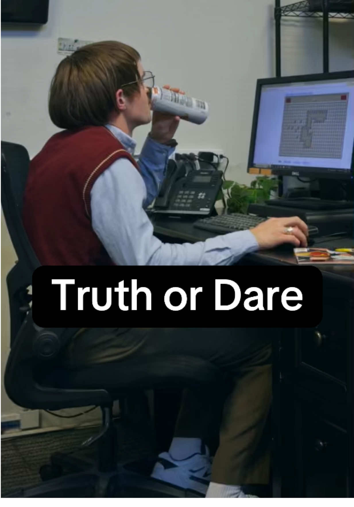 A post by @renshawjay on TikTok caption: He didn’t even HESITATE 😳 w/ @kielkennedy @Lyric Lewis and Michael Churven #truthordare #chit #sketchcomedy #pov #yikes 