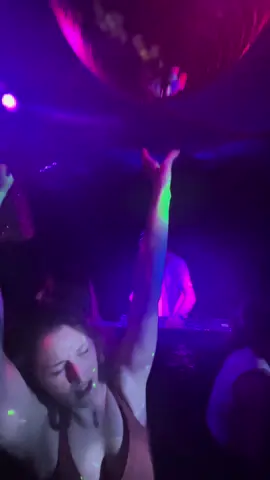 A post by @lukalekovic__ on TikTok caption: FUNK YU BABY🪩🫶🏻 Ovako nam je bilo na Funk Yu Amsterdam prošle nedelje💥 Hvala vam na najboljoj energiji, NAJBOLJI STE❤️‍🔥 Volim vas, i vidimo se sledeći put!🫶🏻 24. Jul FUNK YU MATINEE BEOGRAD  #balkanmusic #tiktokbalkan #balkantiktok #balkan #balkanparty #dinodvornik #funkyu 