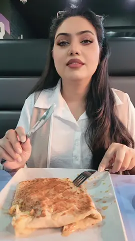 A post by @missmaheemughal on TikTok caption: #weather #foru #fun #viral #mahisfashion #foryoupage❤️❤️ #crazy 