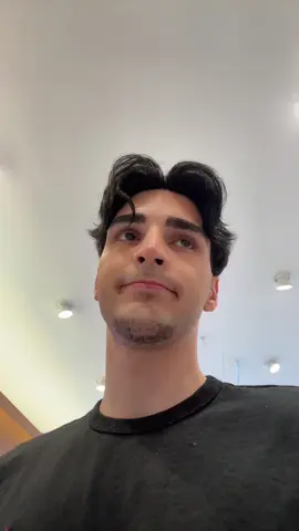 A post by @emiirbayrak on TikTok caption: Jetzt bin ich traurig😭😂